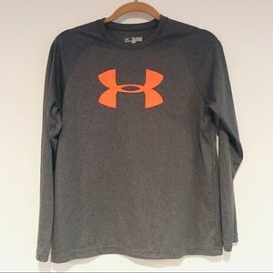 Athletic long sleeve T